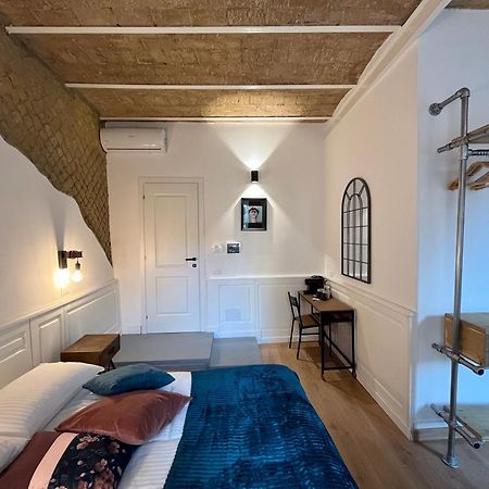 רומא Domus Avi - Guest House מראה חיצוני תמונה